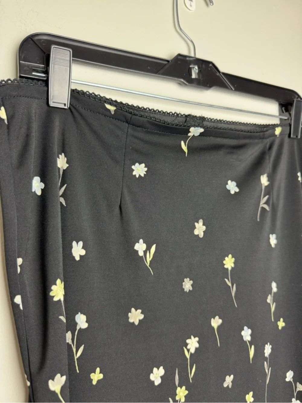 Vintage Liz Claiborne Black A-Line Skirt with Floral Print